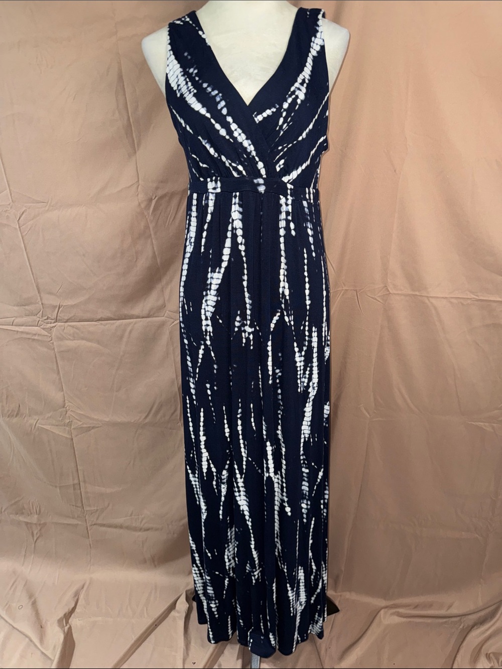 NWT Sleeveless Navy and White Tie-Dye Maxi Dress- Medium